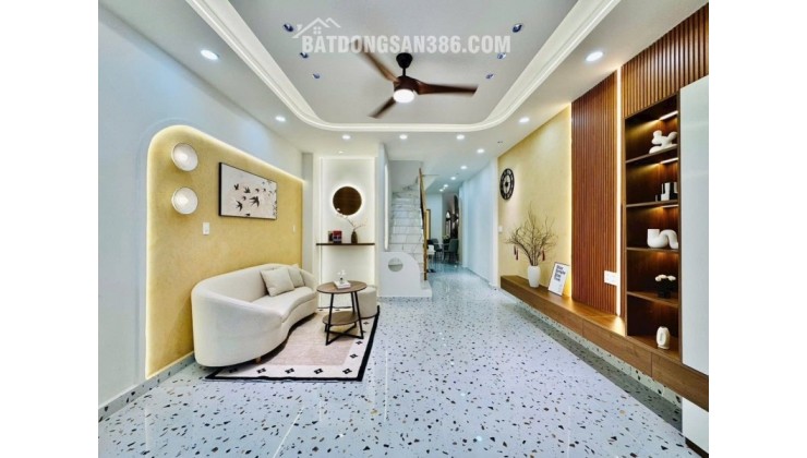 BÁN NHÀ PHÚ NHUẬN HXH 65M2 2 TẦNG NGANG 4.5M 3 PN ĐẸP SÁT MT THÍCH QUẢNG ĐỨC 7.85 TỶ.